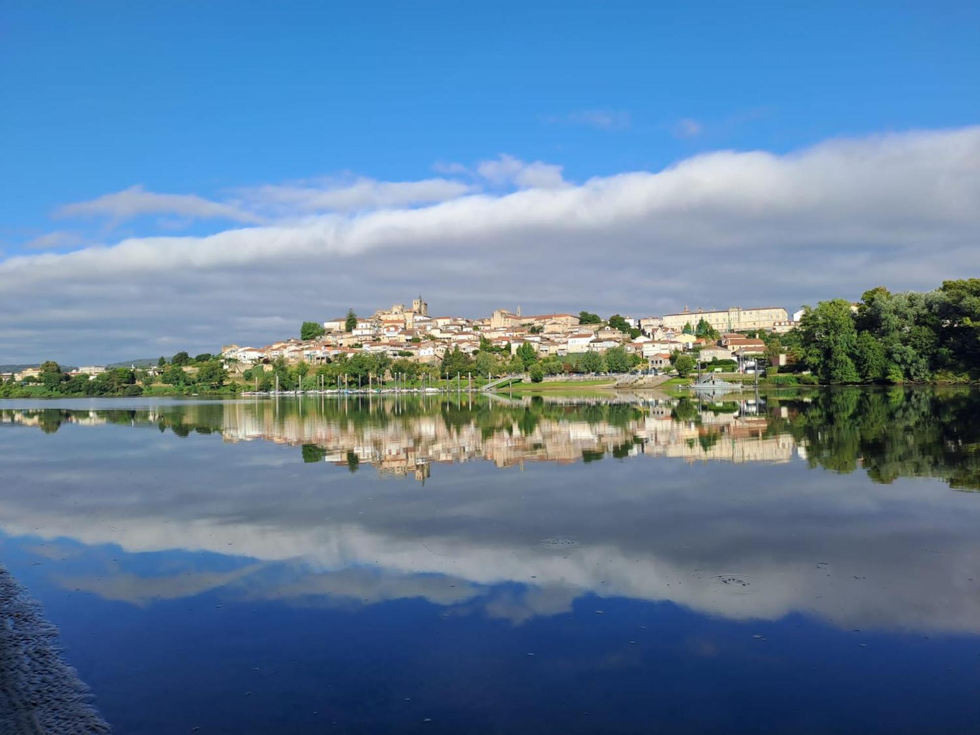 Casita A Estrenar En Finca Con Rio Proxima A Tui, Gondomar Y Portugal. Luaran gambar