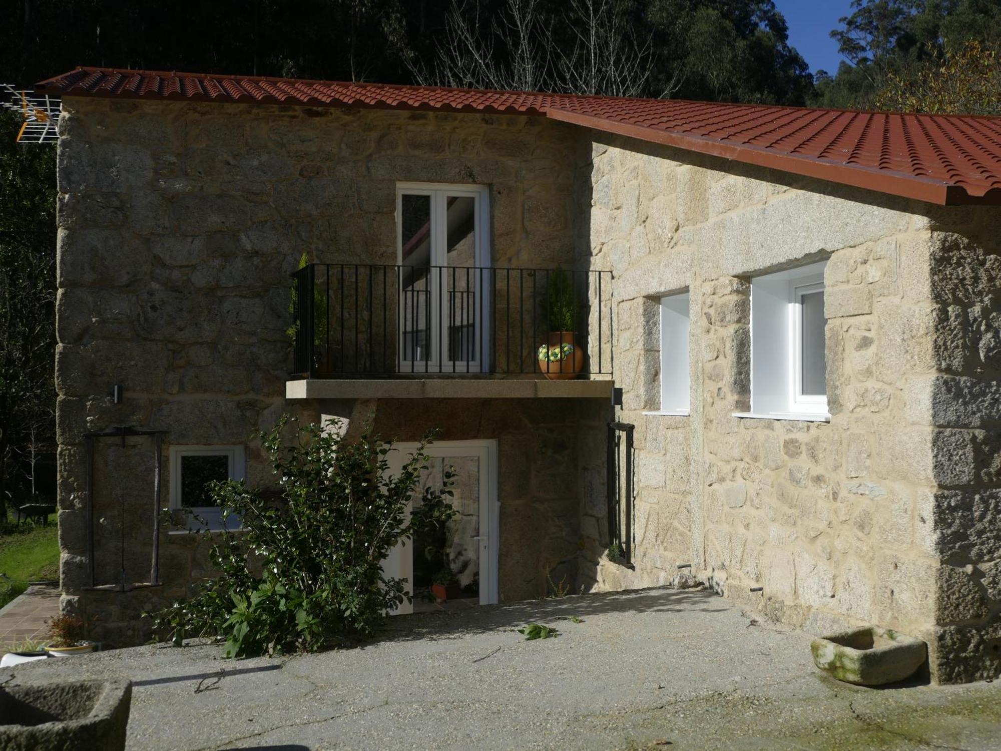 Casita A Estrenar En Finca Con Rio Proxima A Tui, Gondomar Y Portugal. Luaran gambar